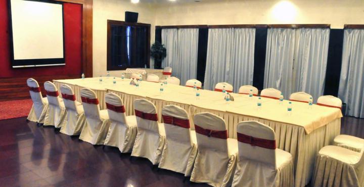 Abbott Hotel Navi Mumbai Kültér fotó