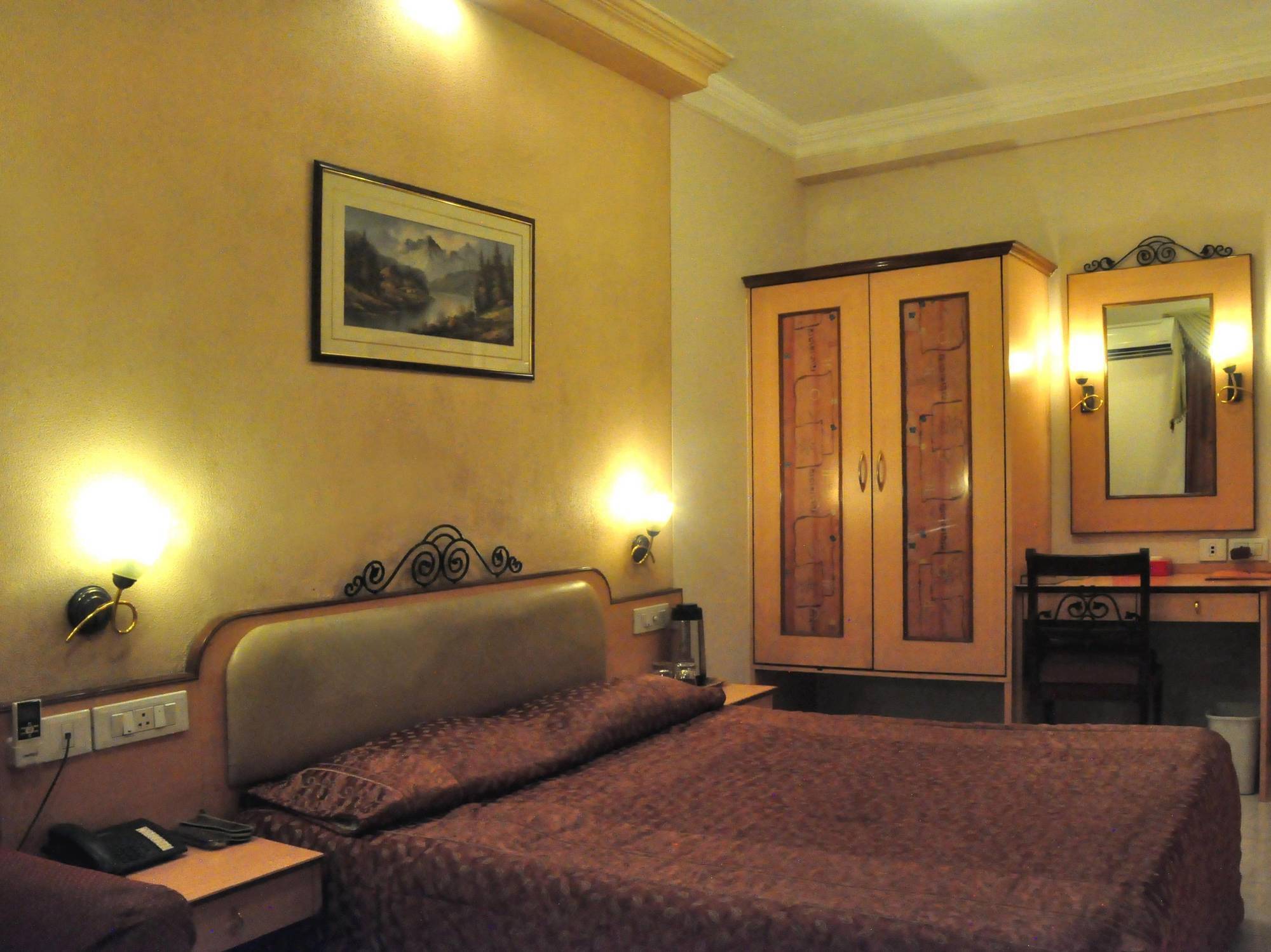 Abbott Hotel Navi Mumbai Kültér fotó