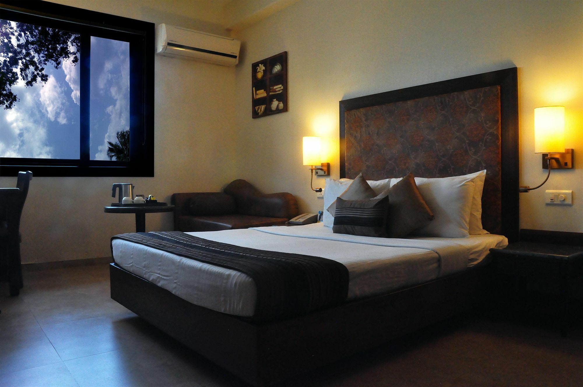 Abbott Hotel Navi Mumbai Kültér fotó