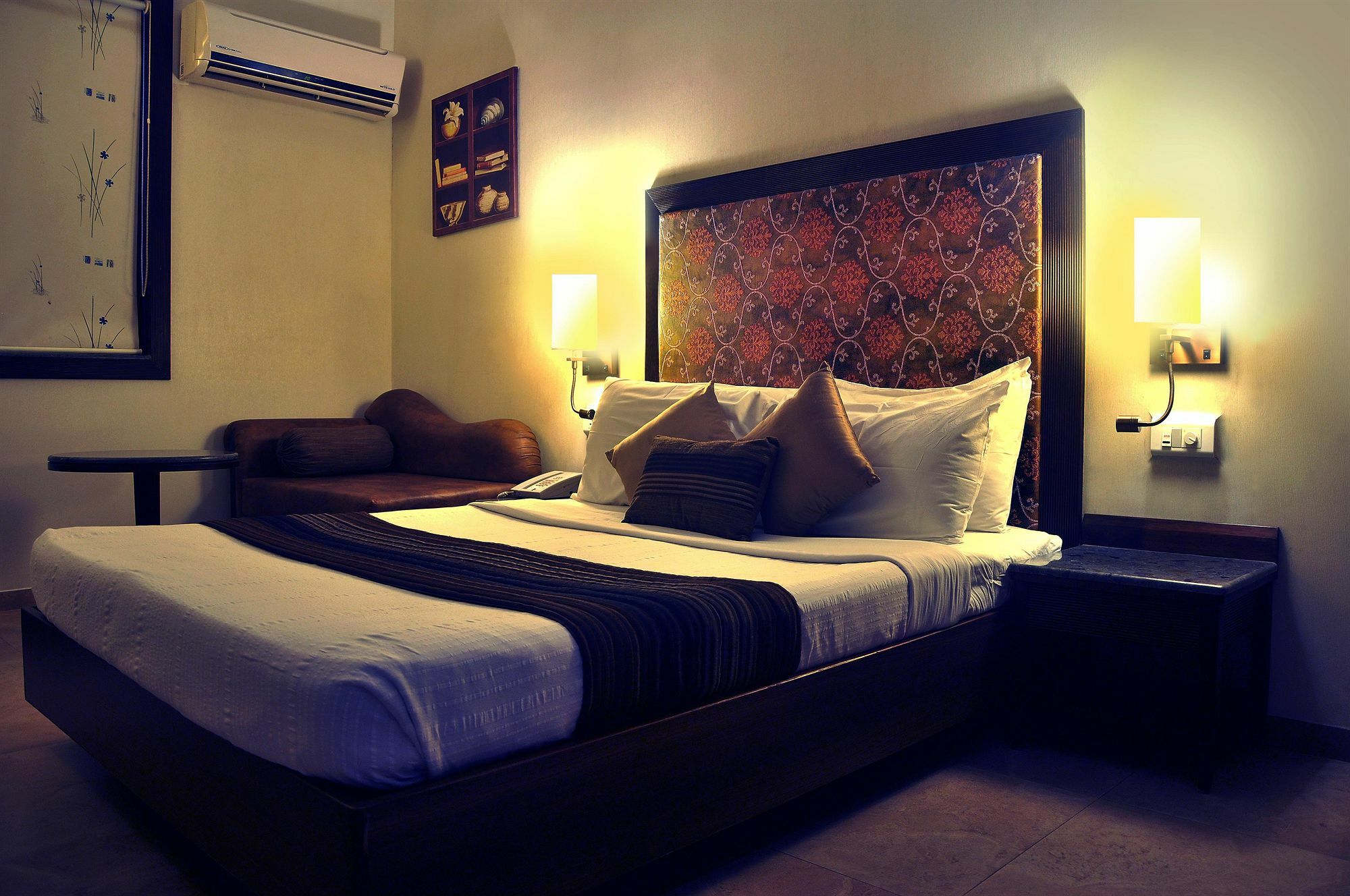 Abbott Hotel Navi Mumbai Kültér fotó