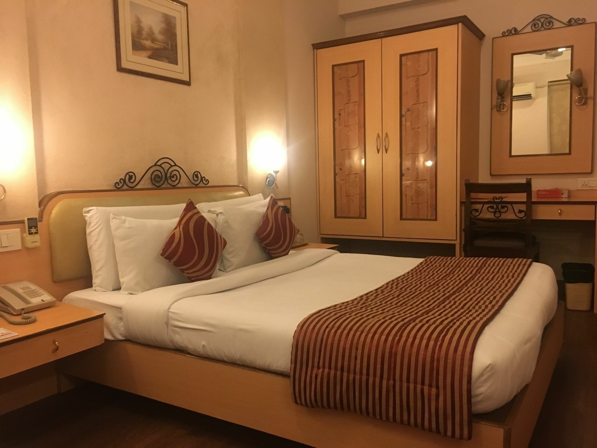 Abbott Hotel Navi Mumbai Kültér fotó